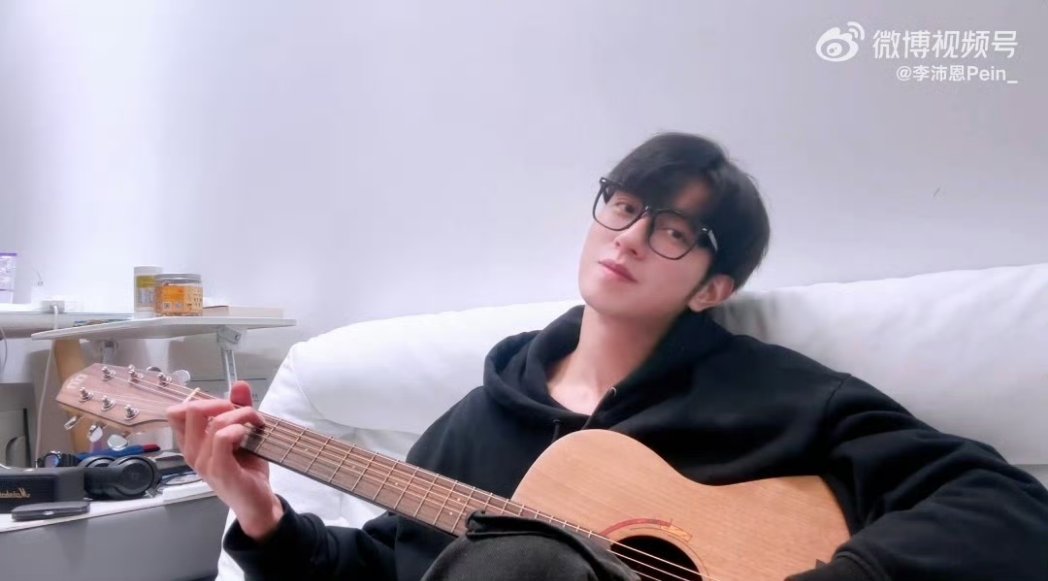 A phoenix and a dragon :) tweet media