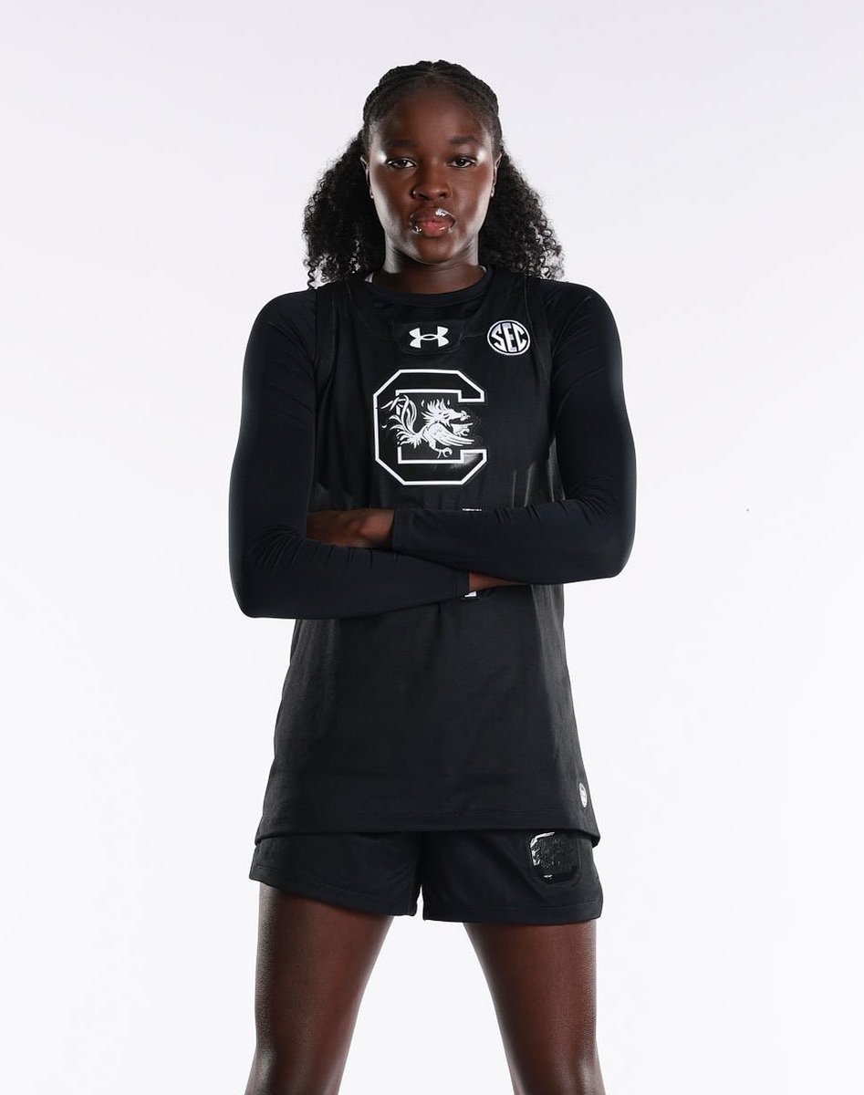 I talk hoops 🏀 tweet media