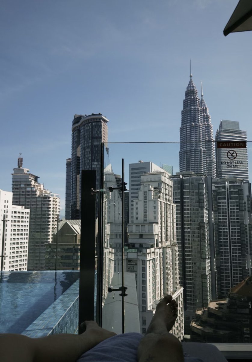 matthew25611's tweet photo. KL🇲🇾 https://t.co/io6MhAA5ej