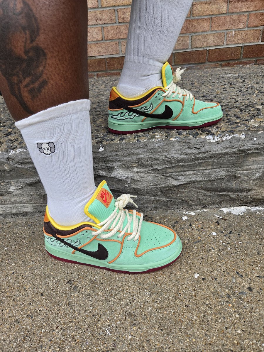 trudyspeaks's tweet image. 👟: Nike SB Dunk low 'Rodeo' 
.
#sbdunks #sb #skateboardingdunks #skateboard #🛹 #nikesbdunks #nikesb #sbology #nikeSBorNothing #sbsonly #nikesbsyl #snkrsliveheatingup #snkrskickcheck