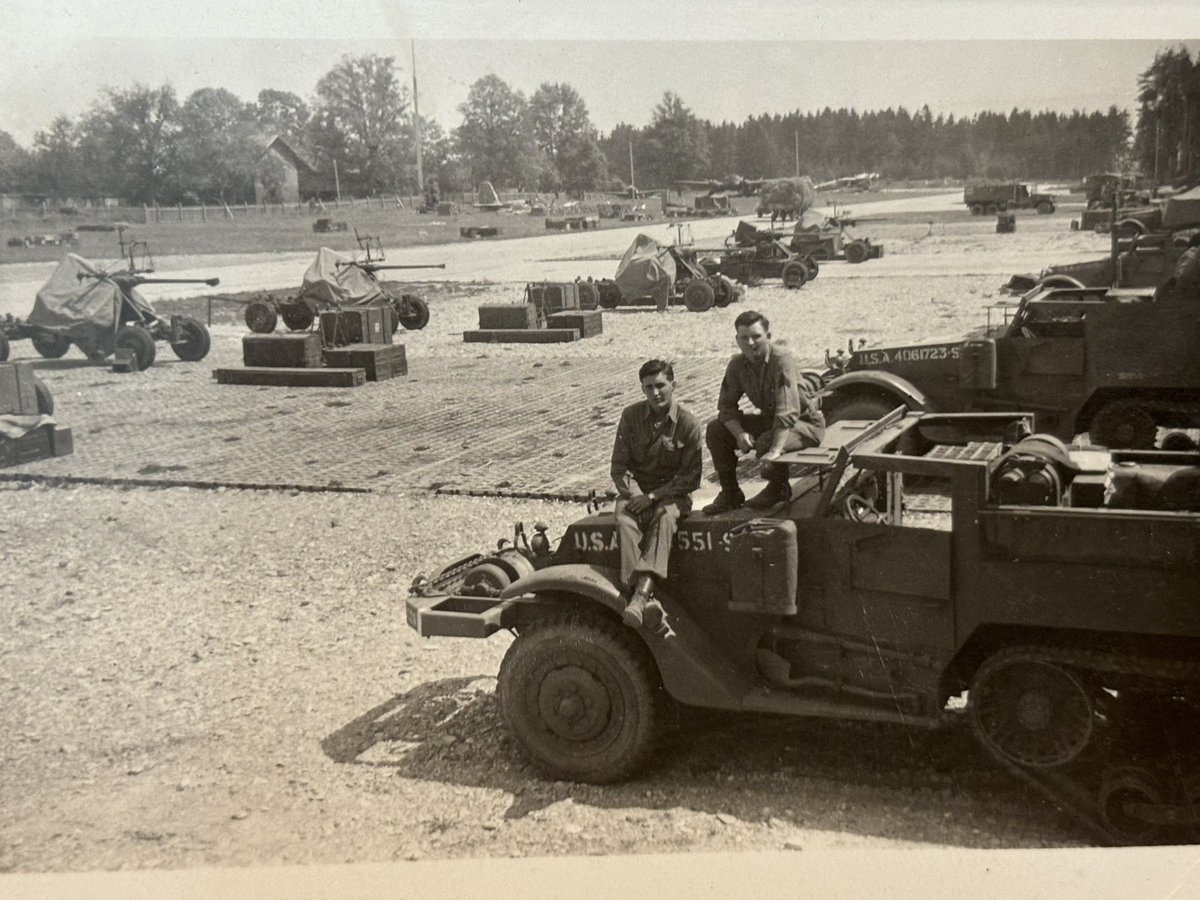 ✨LOVE✨ tweet media