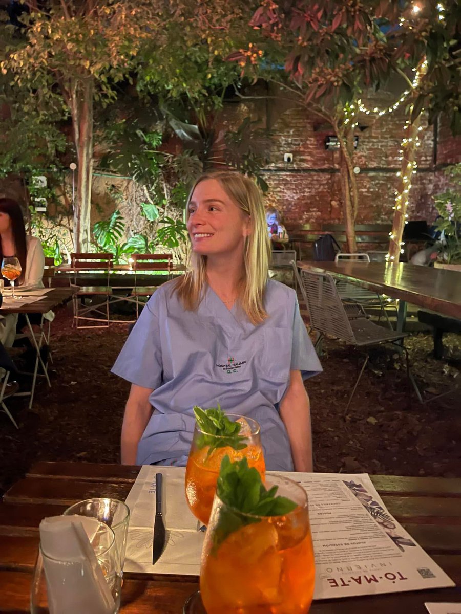 Salimos a tomar algo con la gorda 
La amo 🥰