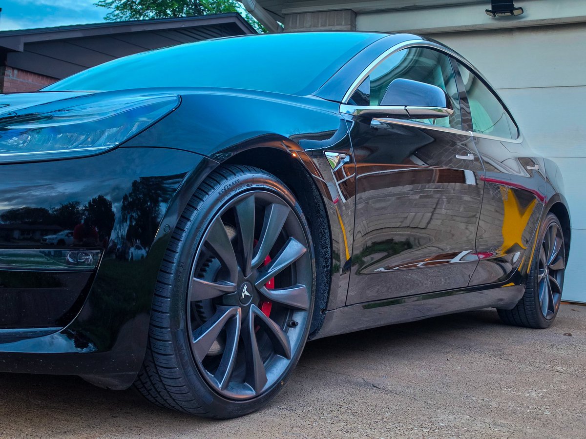 TexasTSLA tweet media