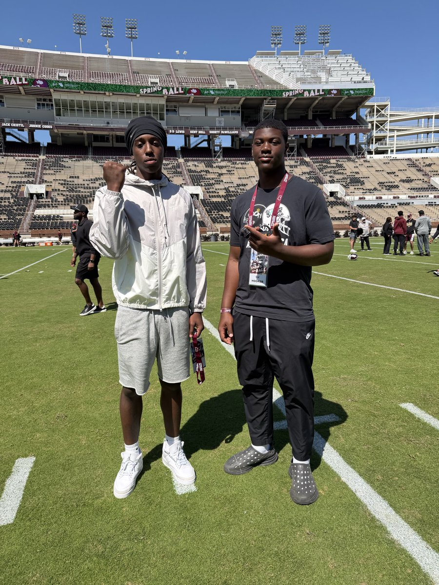 Frederrick Ford 4⭐️⭐️⭐️⭐️ tweet media