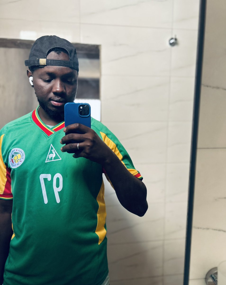 𝓜omo ibn bocar 🇦🇪⭐️⭐️ tweet media