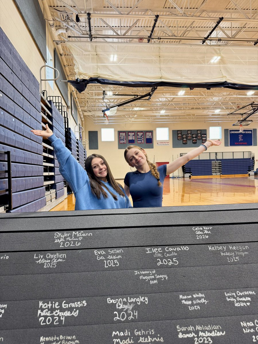 LHS Cheerleading tweet media