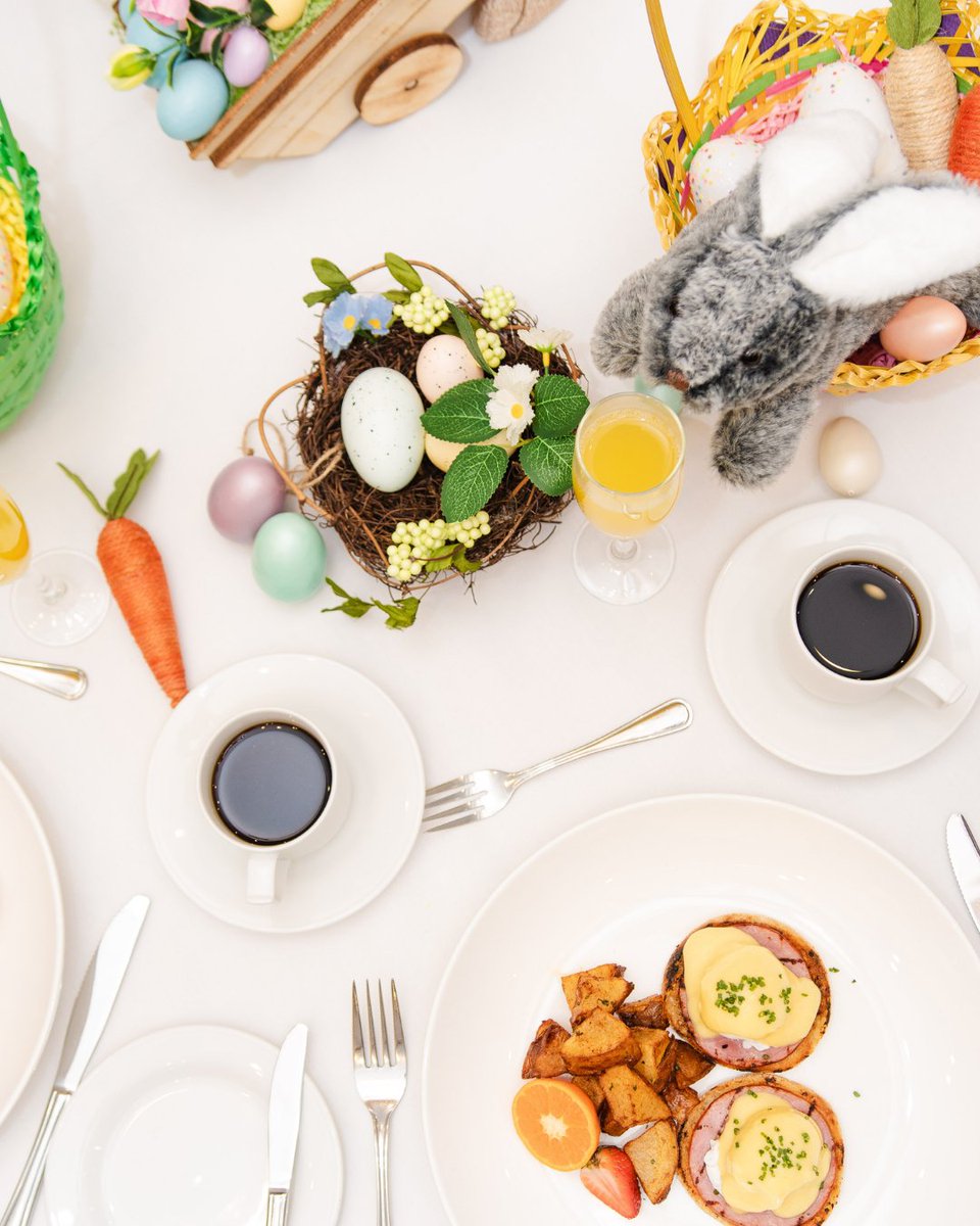 Hilton Vancouver Airport tweet media