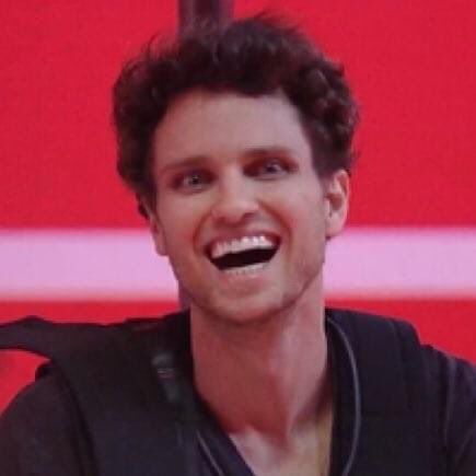 AltrCapitu_28's tweet photo. @ninniecut Scrr, meu primeiro script foi de "o diabo de cada dia", lá em 2020 pq eu era obcecada (ainda sou) no Tom Holland https://t.co/Qt1dlERlLM