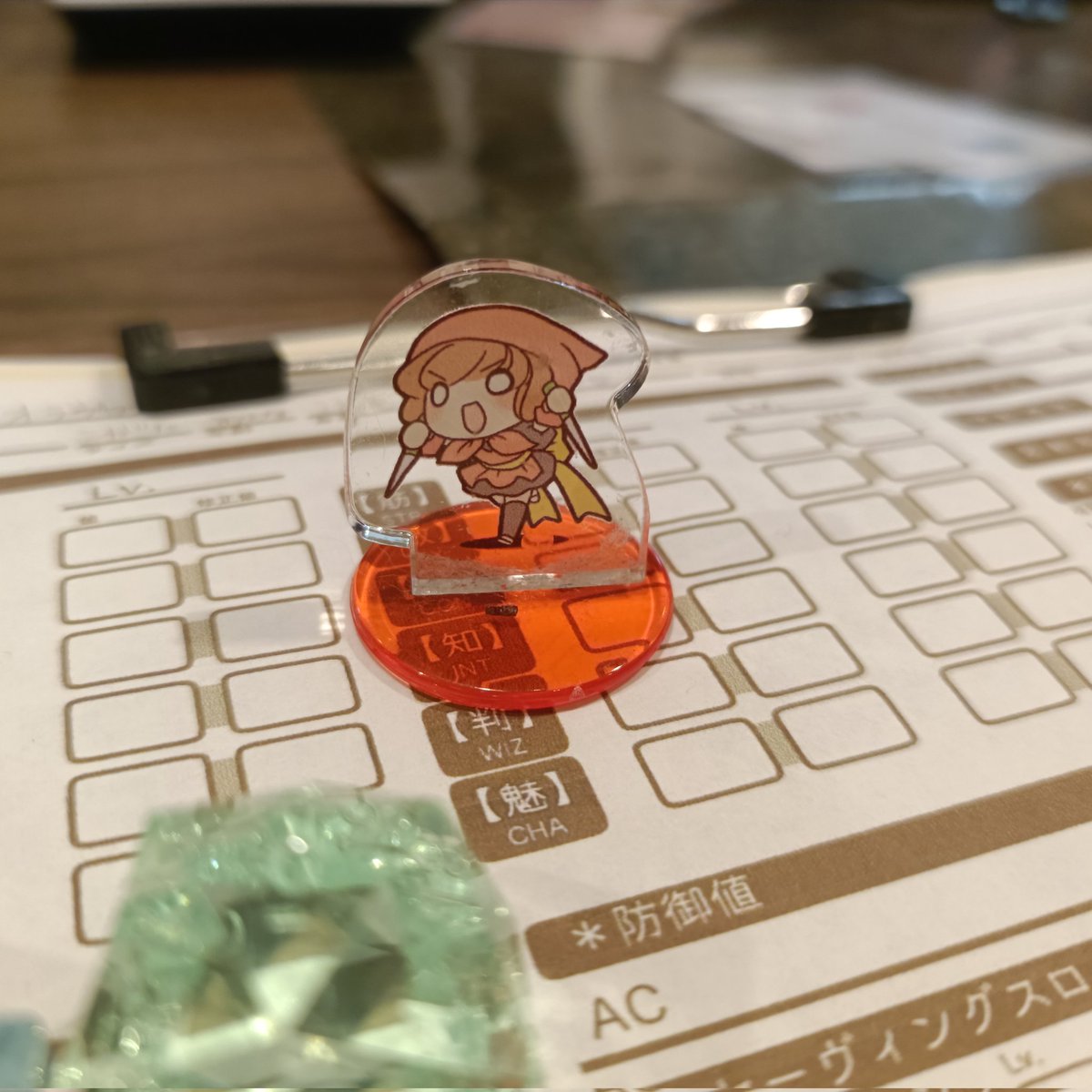 komeposo's tweet image. おはよう世界
ハーフリングはいいぞ(いいぞ)

この語彙の貧しいテキストが他言語ではどう翻訳されるか気になっているところだ！
#dnd #halfling #dndart #dndmini