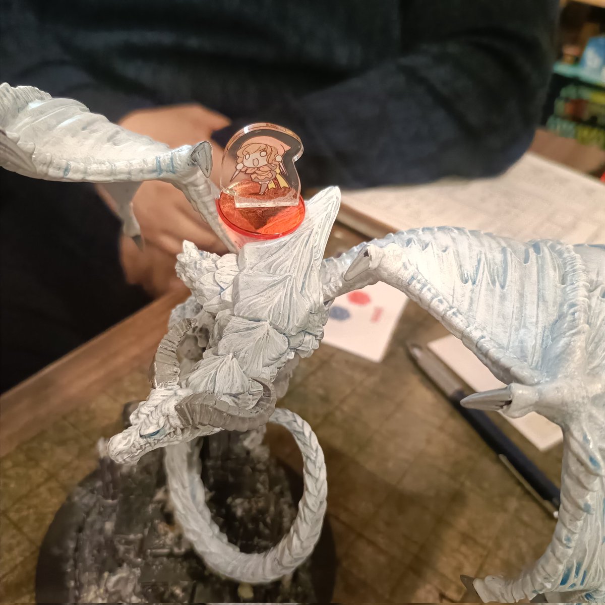 komeposo's tweet image. おはよう世界
ハーフリングはいいぞ(いいぞ)

この語彙の貧しいテキストが他言語ではどう翻訳されるか気になっているところだ！
#dnd #halfling #dndart #dndmini