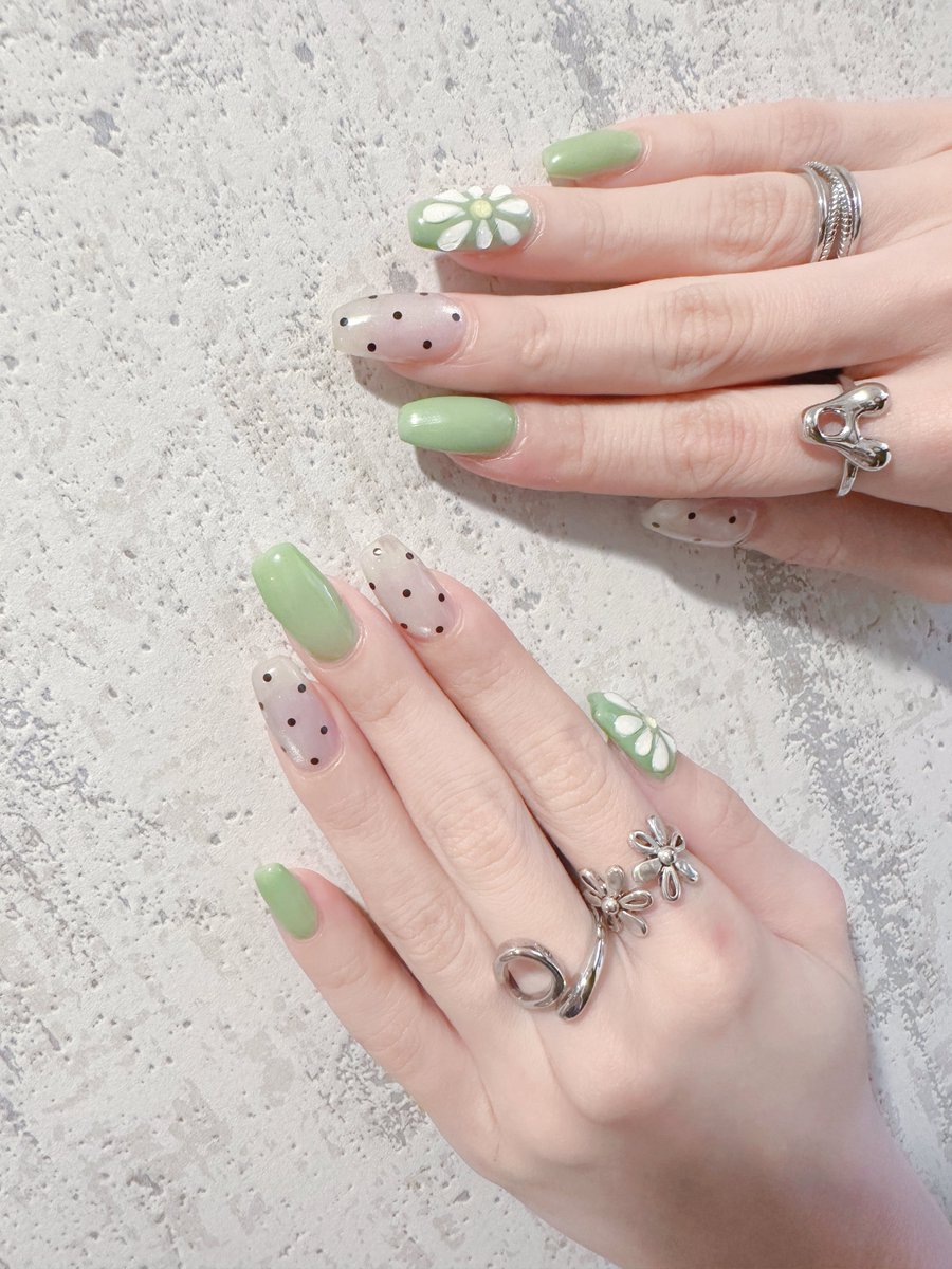 タカネ🜸 tweet media