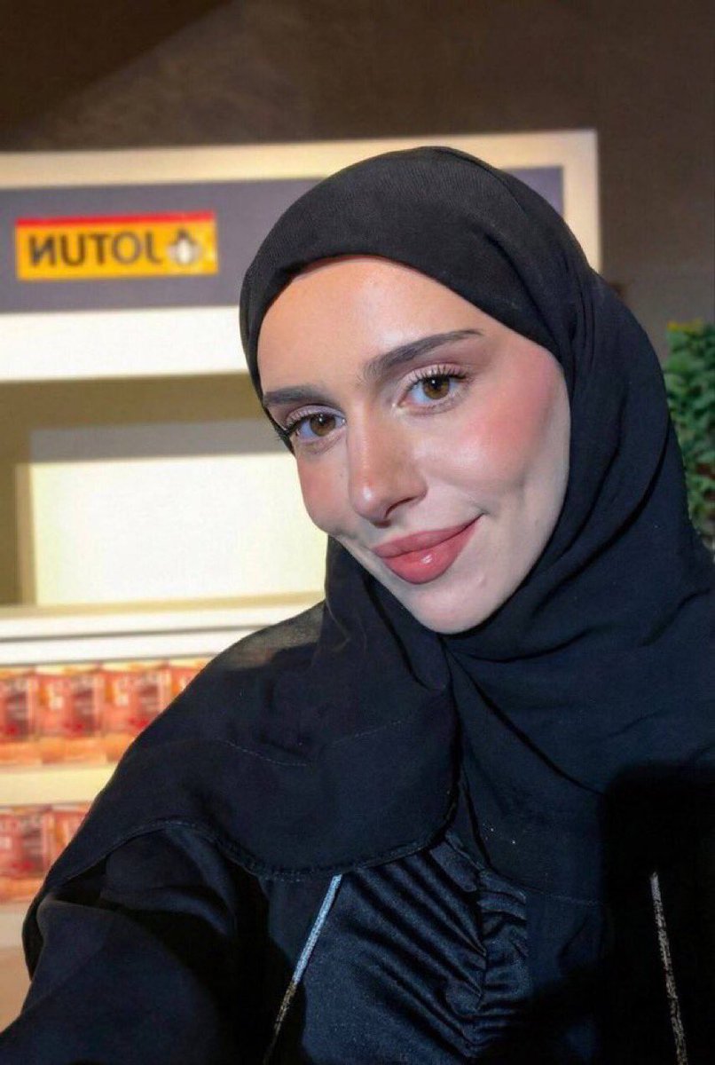 Retavwd99's tweet photo. كسمك تعال احلبك وادوخك واخنزرك على مشهورتك بمقابل لايك كاردد 😵‍💫😵‍💫🐽💦 https://t.co/byfm43Eqss