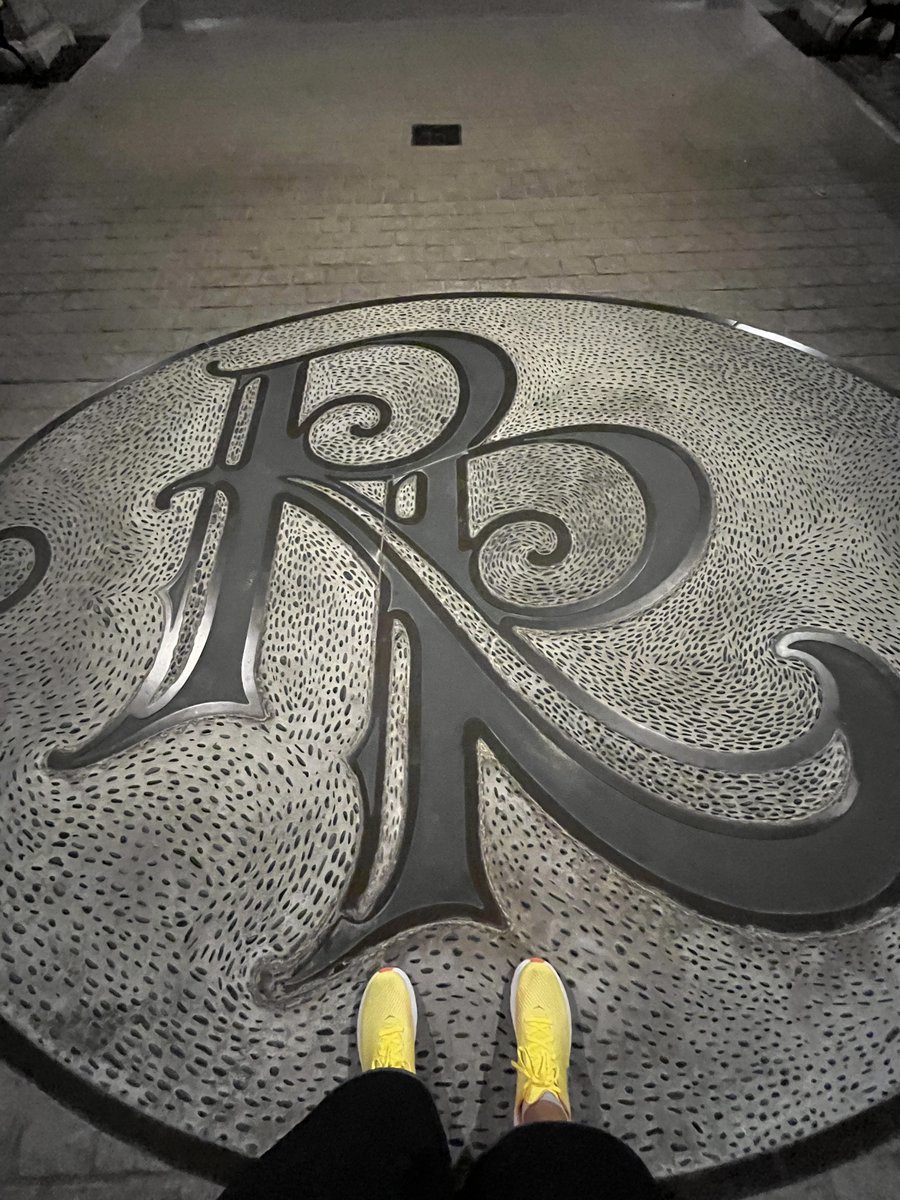 DisneyClipsGuy tweet media