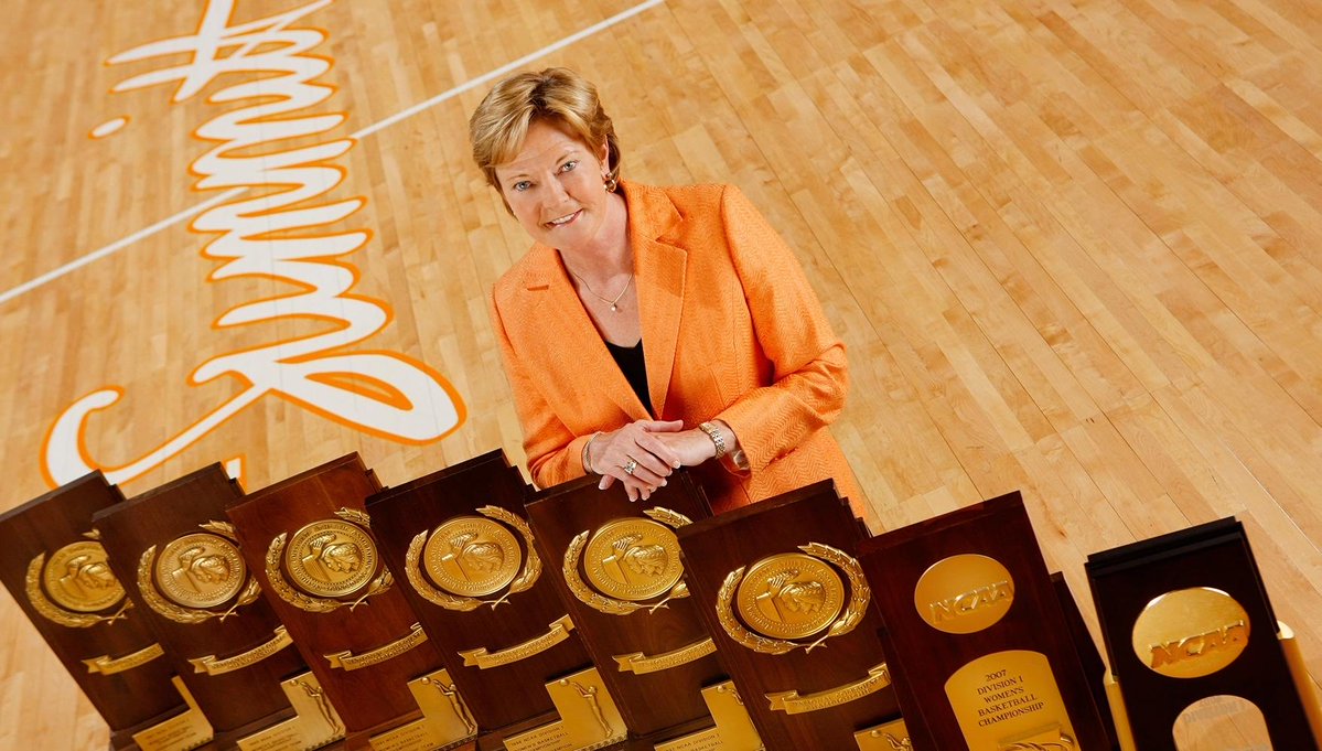 My GOAT would have never acted like that during an in game interview, or post game handshake!! Proof that # of titles isn’t the only thing that makes someone the GOAT! Class, respect, and character mean a lot!!!