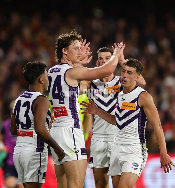 Freopics_ tweet media