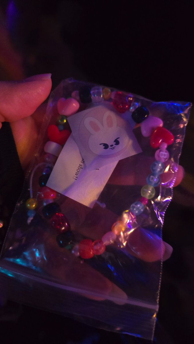 outrokary's tweet photo. Someone gave me a leebit freebie at ashnikko yessssss!! https://t.co/SGL6TH3Fqn
