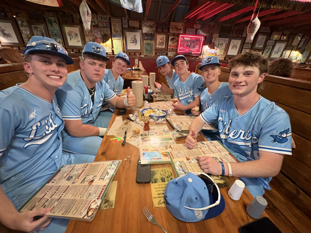 LHS_Baseball tweet media