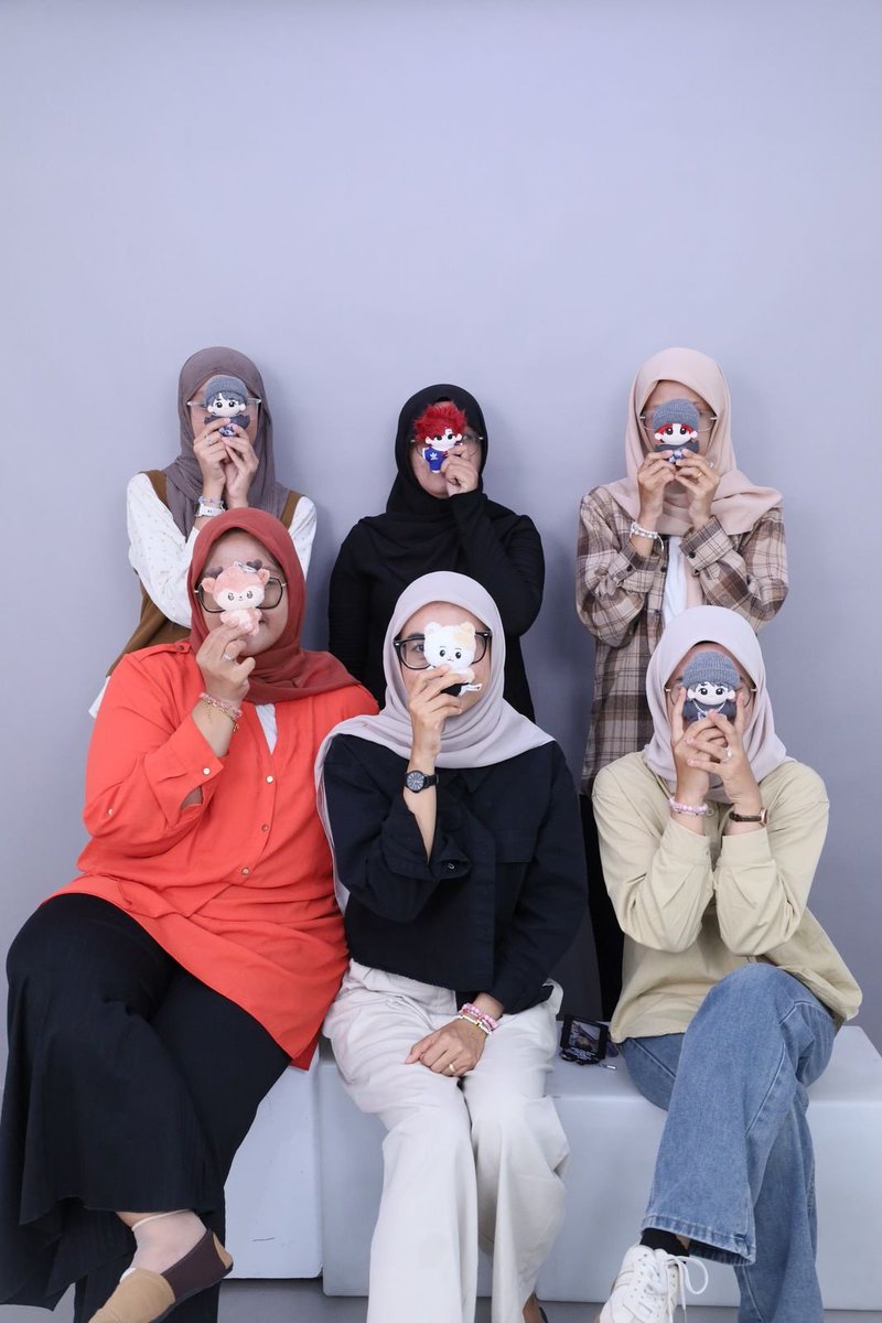 dewissaf's tweet photo. With Jalnandans Medan (HEEracle Team💜)✨️💕🫶
What's our next agenda guys?🤭
Tapi harus full member sih kita next nya😘

@heeluvme_ @heemagalvrs_ @heemzzi @lheeseungie__ @Karacing_

#HEESEUNG #희승 https://t.co/UuHyMFxDIz