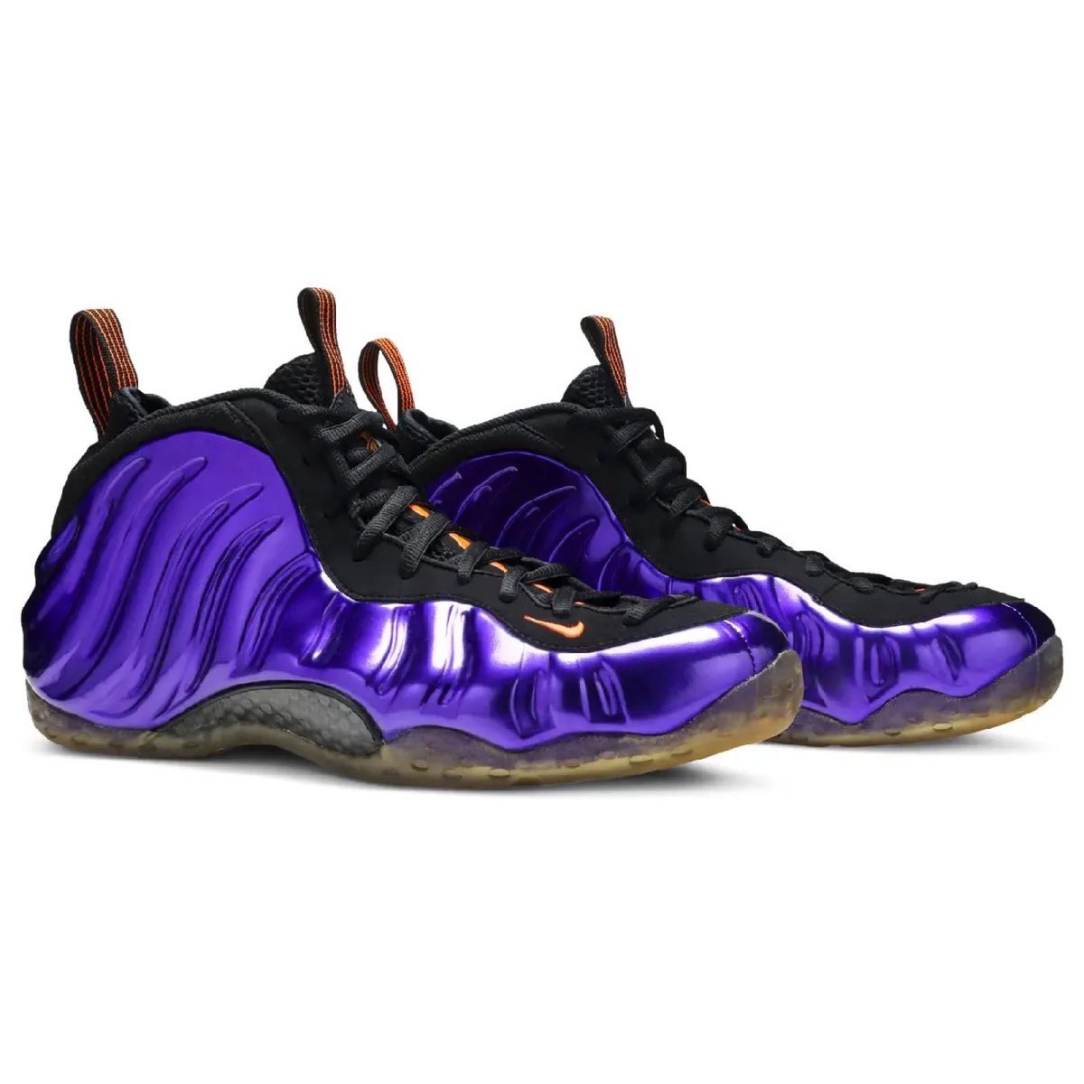 SBDetroit's tweet photo. Nike Air Foamposite One “Phoenix Suns” expected to return in 2027 💜🧡

FULL DETAILS:  https://t.co/3fj39IhYu4 https://t.co/TDZxe1Z5ID