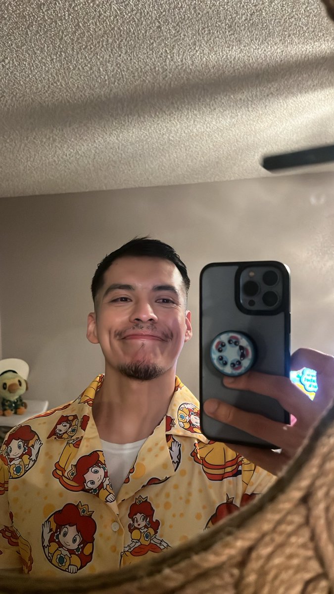 andy8b's tweet photo. She’s been my favorite since the year 2000, so I wore my Princess Daisy shirt to watch The Super Mario Galaxy Movie on release day. I loved the entire movie! And also the 2 post credits scenes. 🥹���� and the music! @supermariomovie #supermariogalaxymovie https://t.co/lukK88vZtY