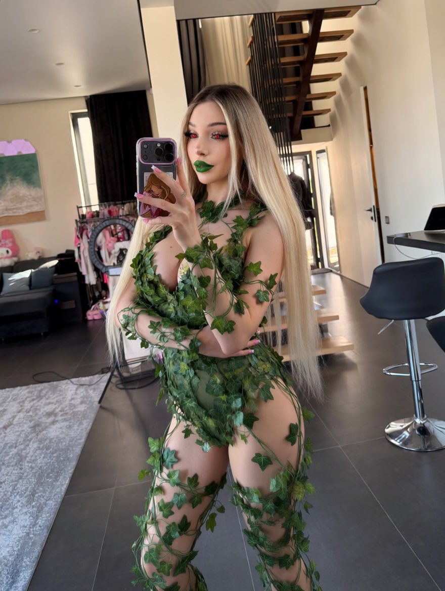 🌿𝐈𝐕𝐘🌿 tweet media