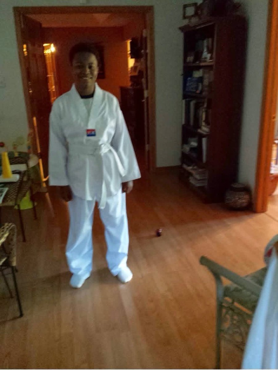 Kale Tea tweet media