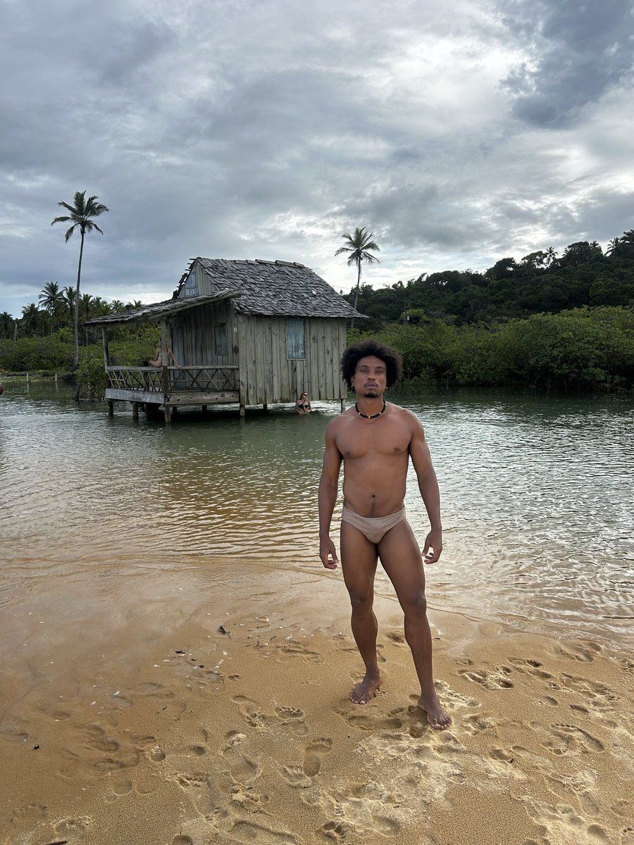 UESLINA (O menino das miçangas) tweet media