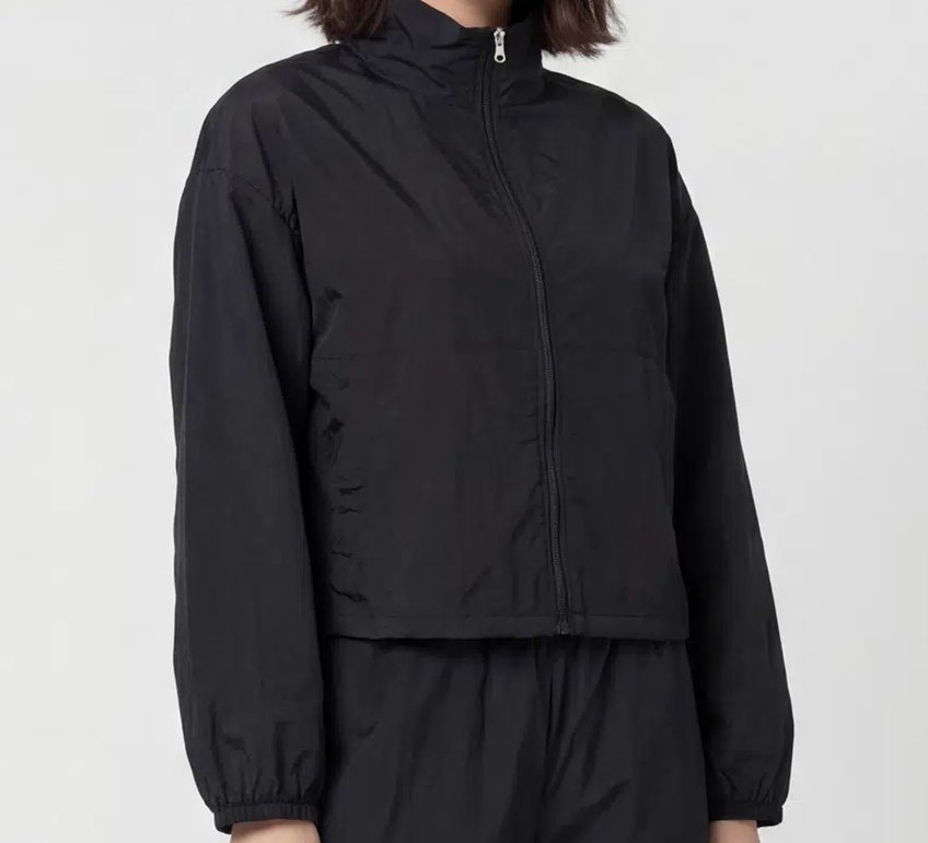 비아 Via tweet media