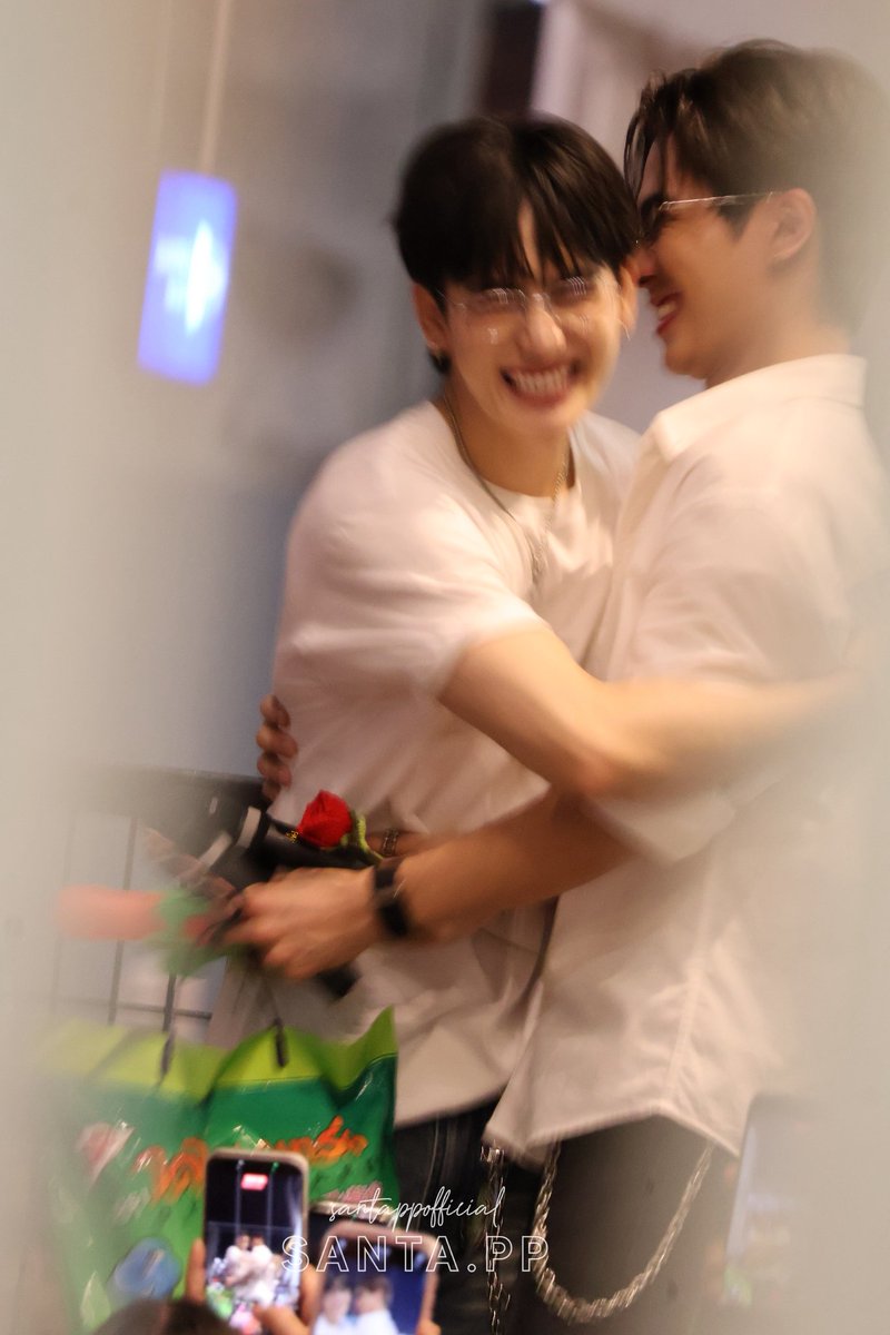 SANTAPP OFFICIAL TH tweet media