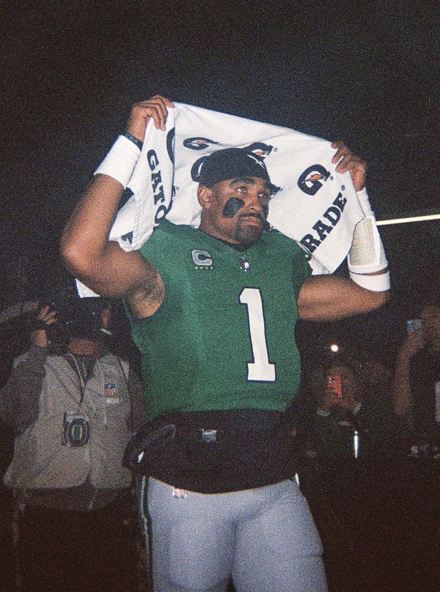 𝔟𝔬𝔫𝔤𝔩𝔬 tweet media