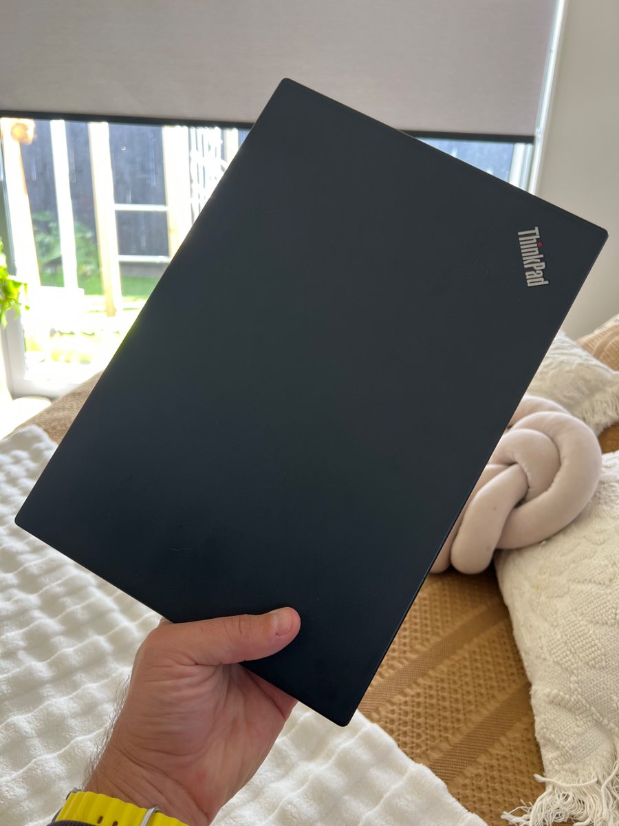 Nicolás Schürmann tweet media