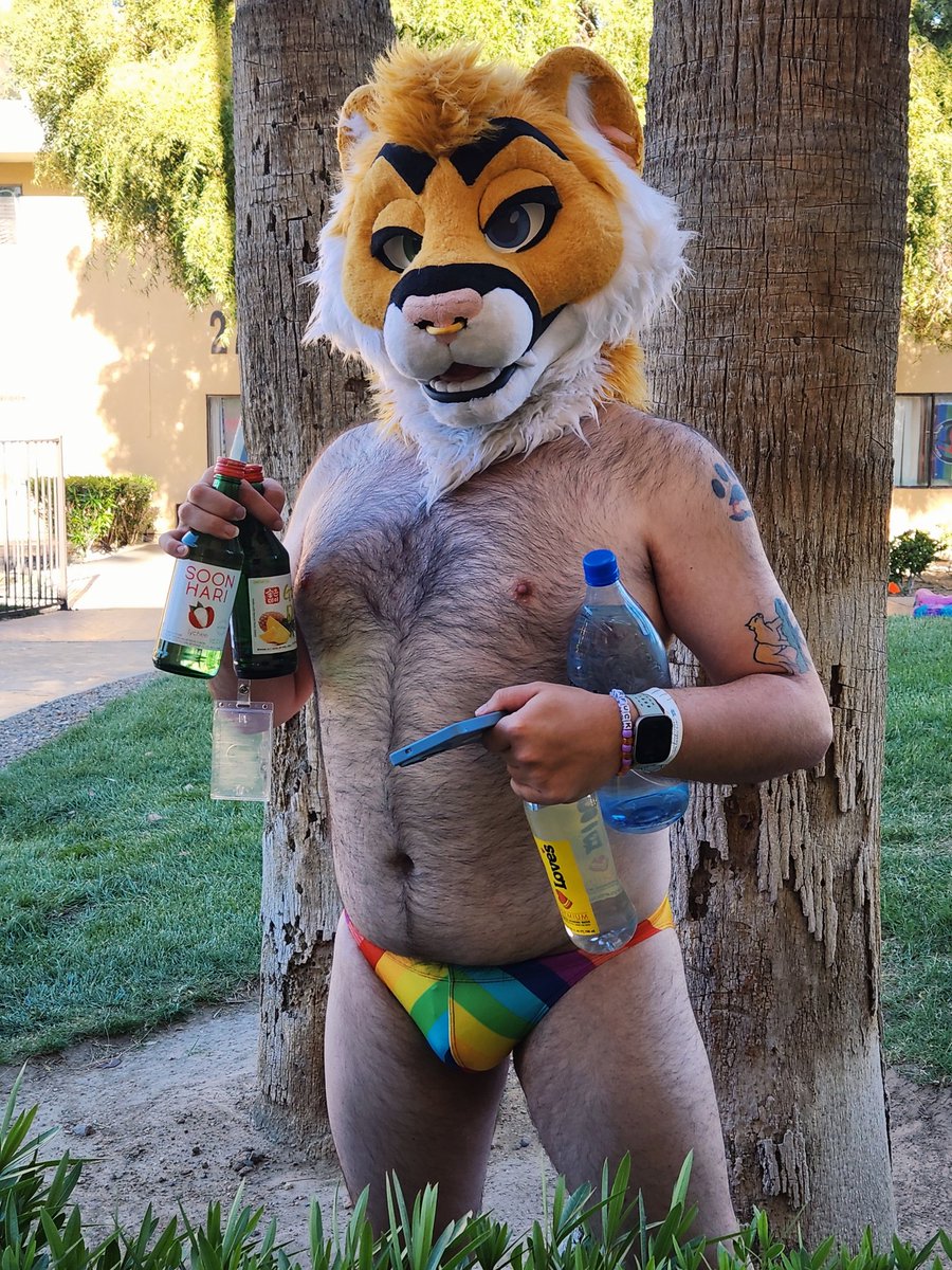 CAPS LOCK CANINE @ LVFC 🌹⛓️🌈 tweet media