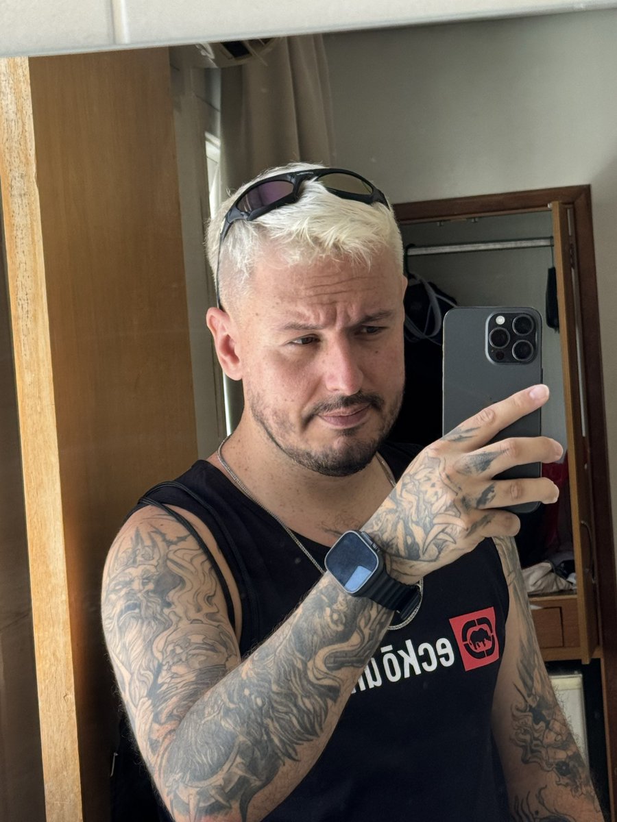 OnlyPrrince's tweet photo. Recomeçar é preciso 🦋 https://t.co/akfZbKKpCP