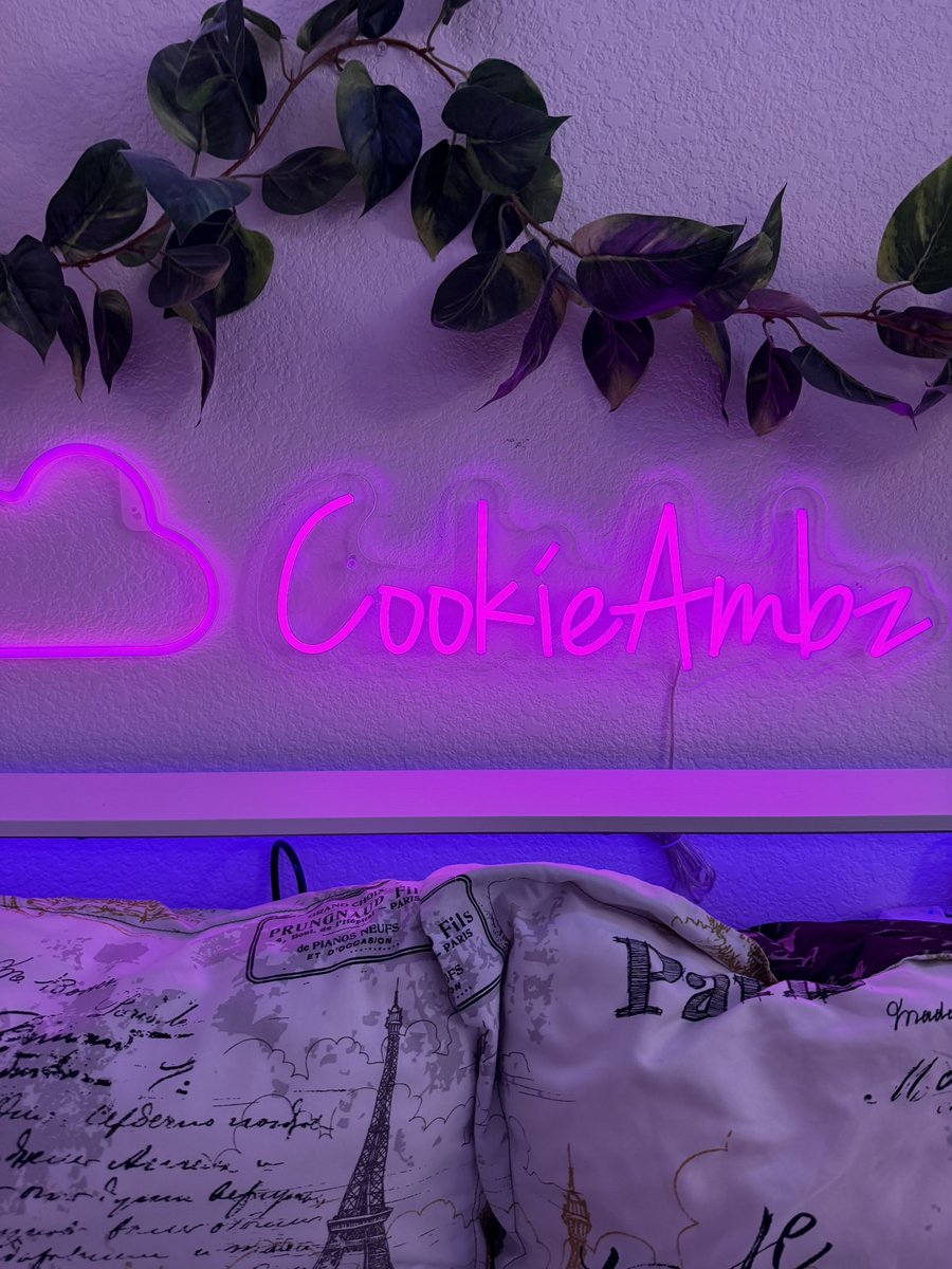 cookieambz's tweet photo. Live rn for the birthday and got a new custom neon sign for the stream! 🎉🥳
*
*
*
https://t.co/ozxCWcFXX6 https://t.co/ds0WIZ5NTn