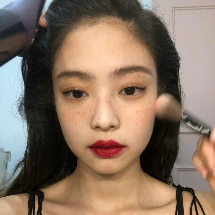 추종자 tweet media