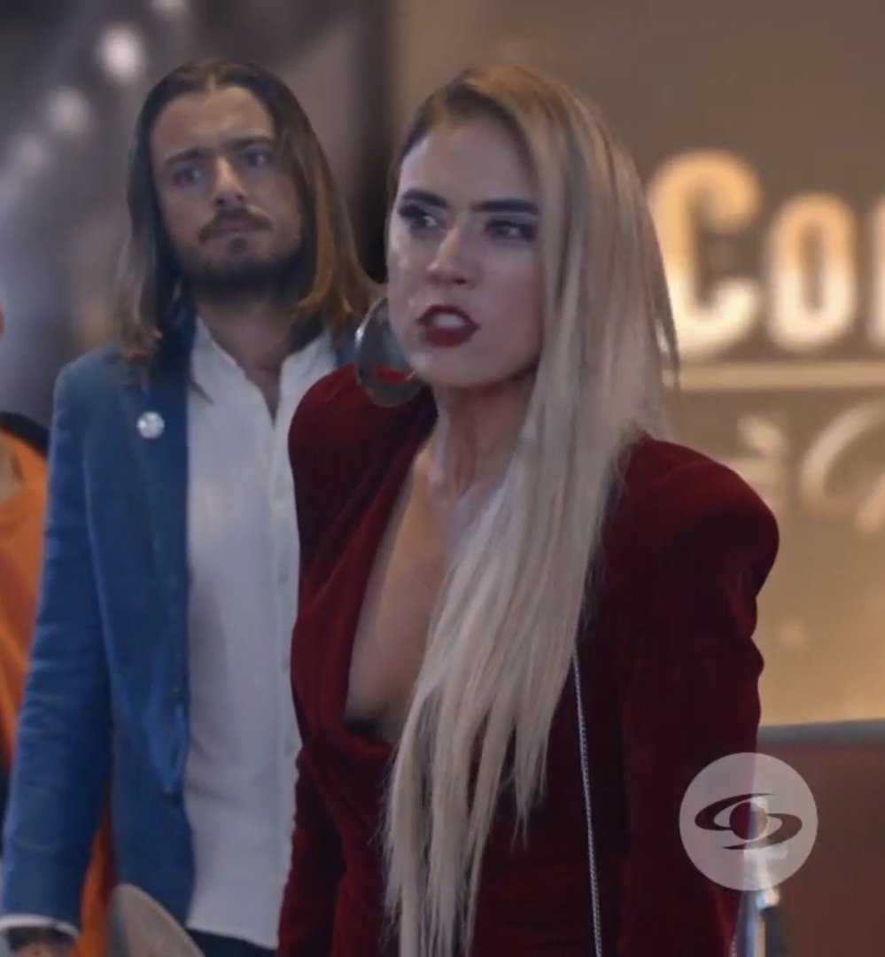 Lo que es Yeimy con pelo largo lacio o rizado 🫦🫦🫦🫦