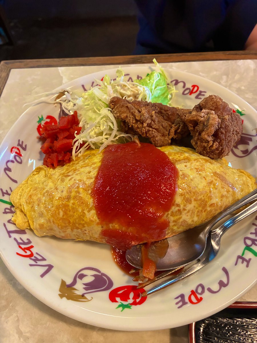haradeteruinaba's tweet photo. 大津ヶ丘の、わとか食堂さん
このオムライス大好きぃ😘
#柏グルメ https://t.co/kyfqvyPO4T