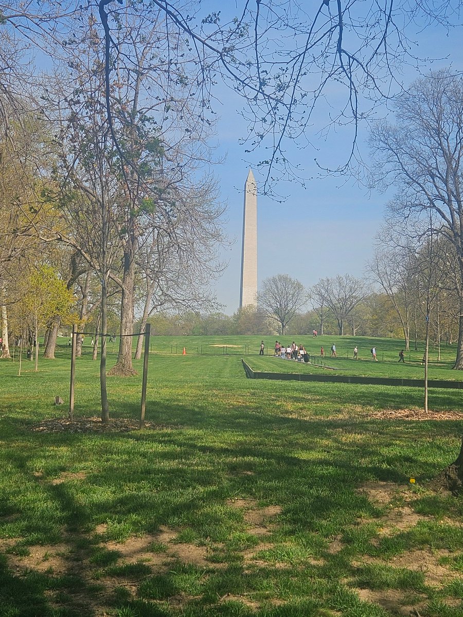 Jamie_Haggins1's tweet photo. Great day in DC... miss my sister sooo much... @haggins_jay... @jenhaggins1 ... missing @BaileyHaggins... https://t.co/dmLvVOEfMs