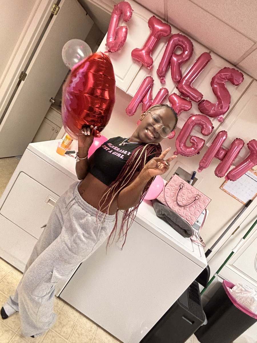 MyraNichole_'s tweet photo. We love a girls night 🩷 https://t.co/vV29bdENpP