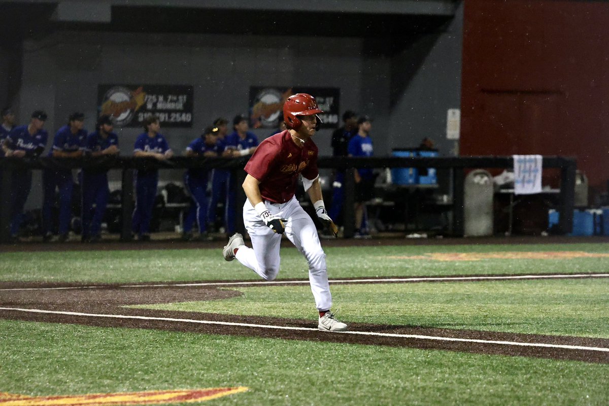 ULM_BSB's tweet photo. Finished it our way😤

Game 3️⃣ in 30 minutes 

#TakeFlight https://t.co/OienqFy1sc