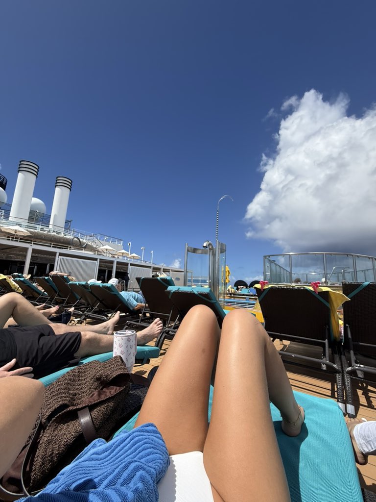 Goddess Olive tweet media