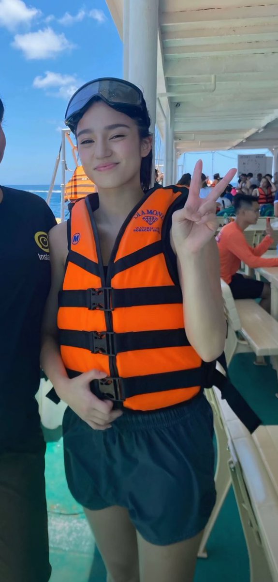 donbellechemy's tweet photo. hi, belle! OP is right, she’s prettier in person even if she’s already so beautiful on tv 😭 

#bellemariano | rcxhlle https://t.co/YyiUmvgm7B