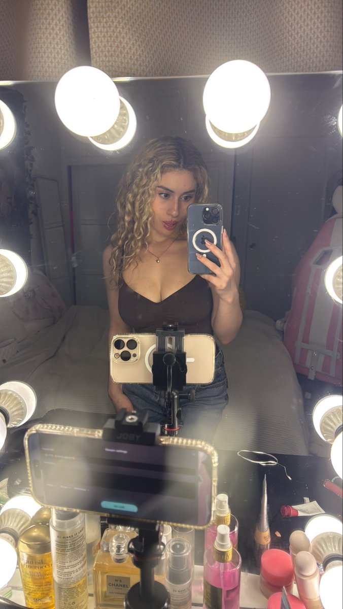 malibubaeley's tweet photo. wtf hurry up https://t.co/D0lW7I2So8