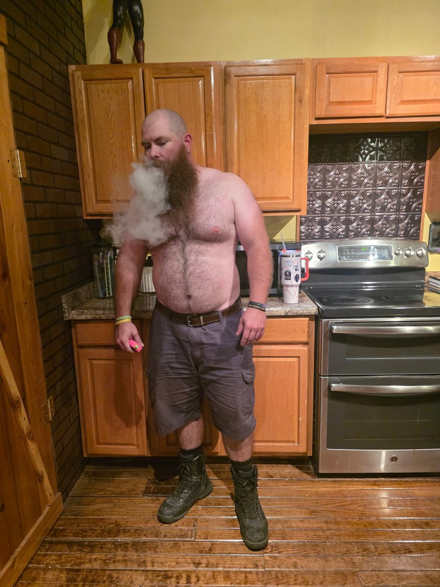 bigbeardking69 tweet media