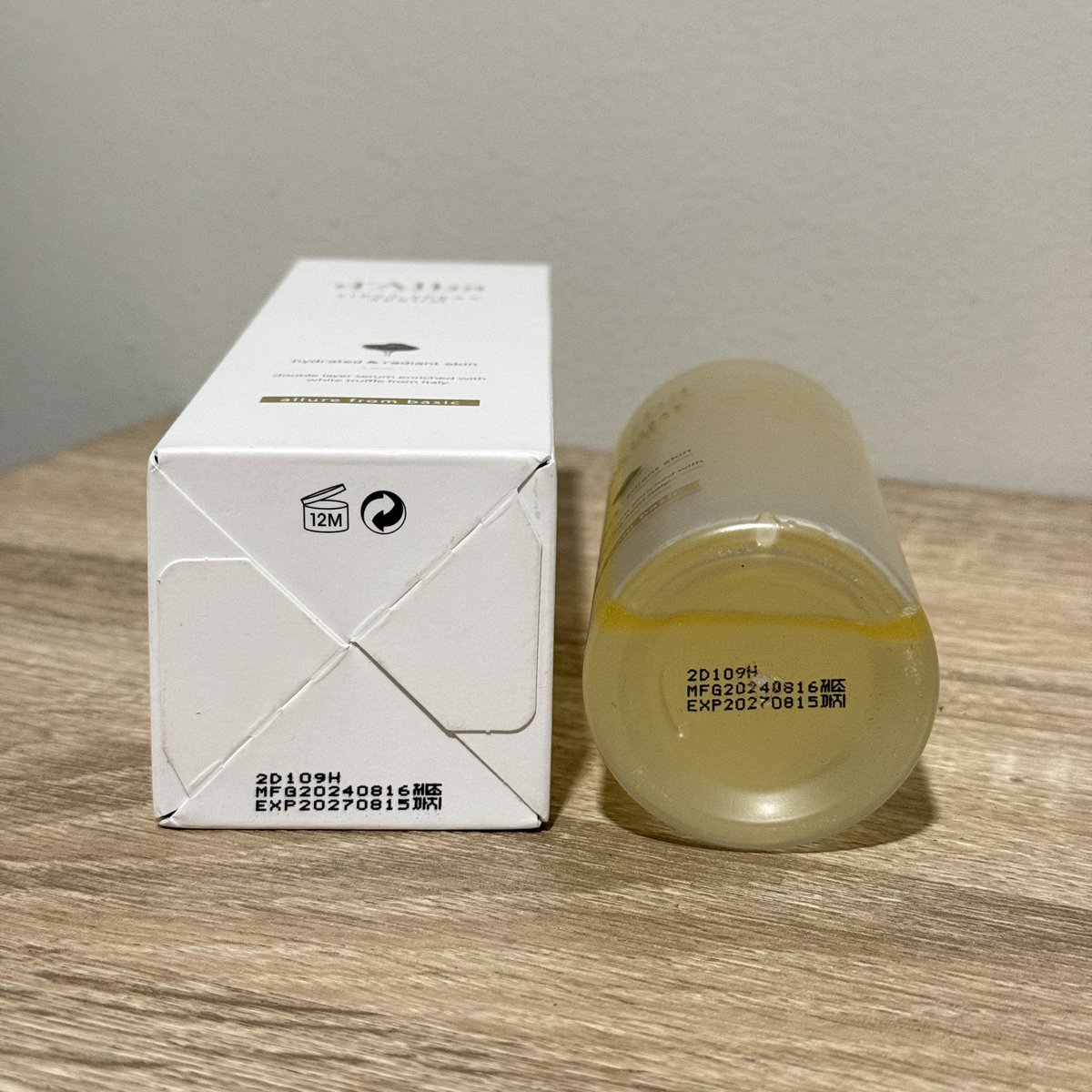 cigarettelyn's tweet photo. WTS Preloved d'Alba White Truffle First Spray Serum 180ml

link 🍊 https://t.co/qyNbm8qCiP

Rp 230.000

dom bandung
isi sesuai di foto
lengkap box
exp agustus 2027 https://t.co/67nxvVaVGU