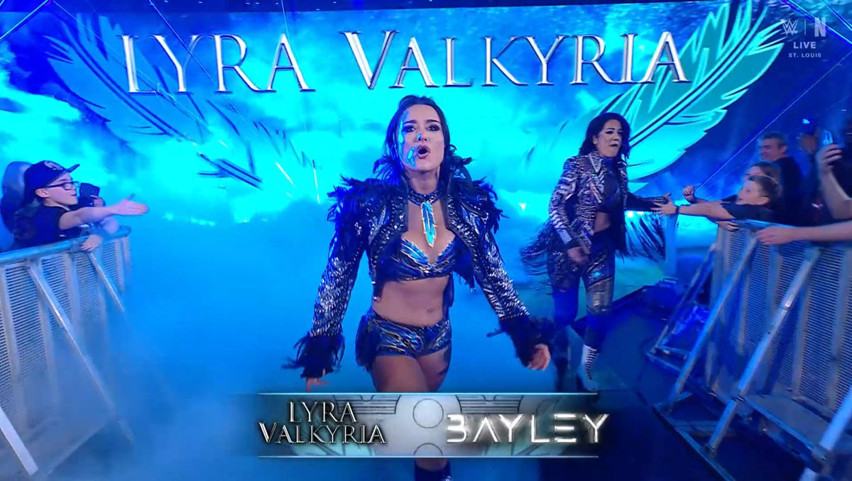 PraveVlogs tweet media