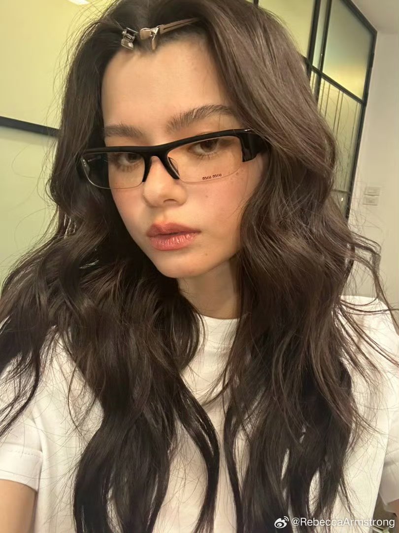 BECKY OFFICIAL tweet media