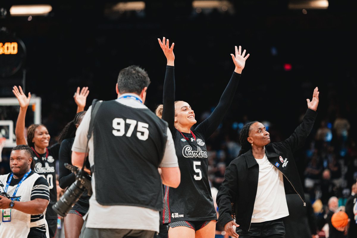 SEC's tweet image. See y'all Sunday, FAMS 👋

@GamecockWBB x #WFinalFour