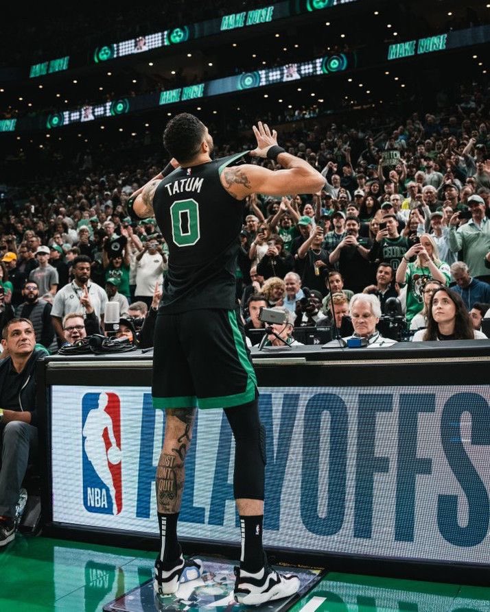 Playoff BOS tweet media