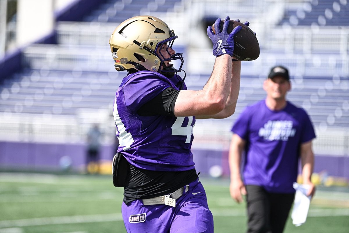Niceville_FB's tweet photo. @Max_Roche1 at @JMUFootball 
@AD_Nice3 
@Coach_B_Perry 
@todd_brigman https://t.co/x8HZcygoRI